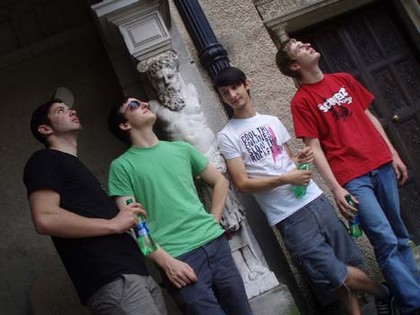 melodisch treibende punkrockdampfmaschine - Leftside veröffentlichen ihr Debütalbum "Perfekte Welt" 