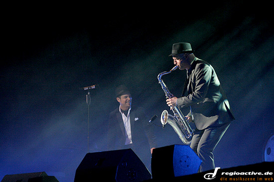 Roger Cicero & Band (in der SAP Arena, 2008)
Foto: Manuela Hall